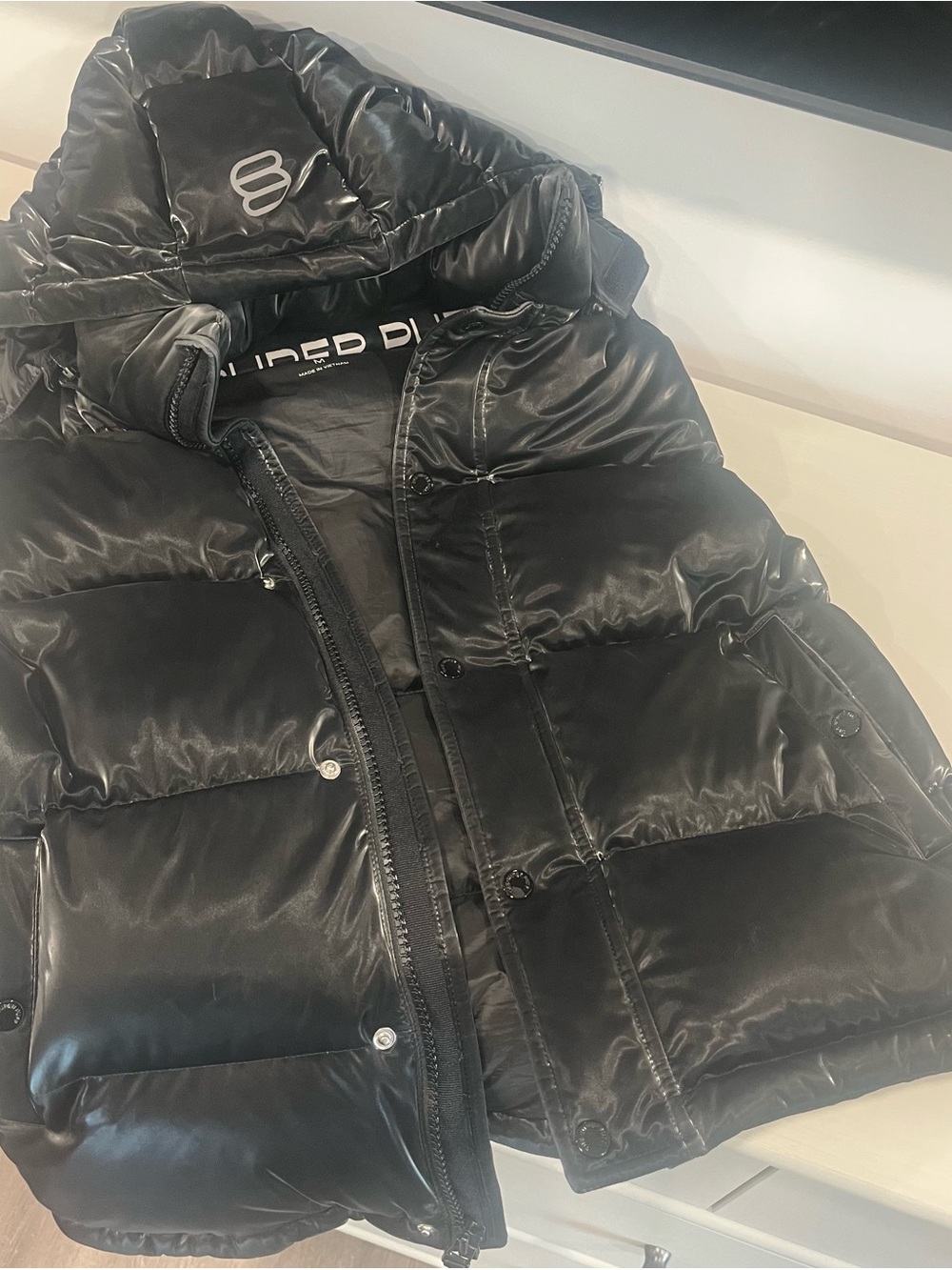 Aritzia Black Quilted Puffer Vest